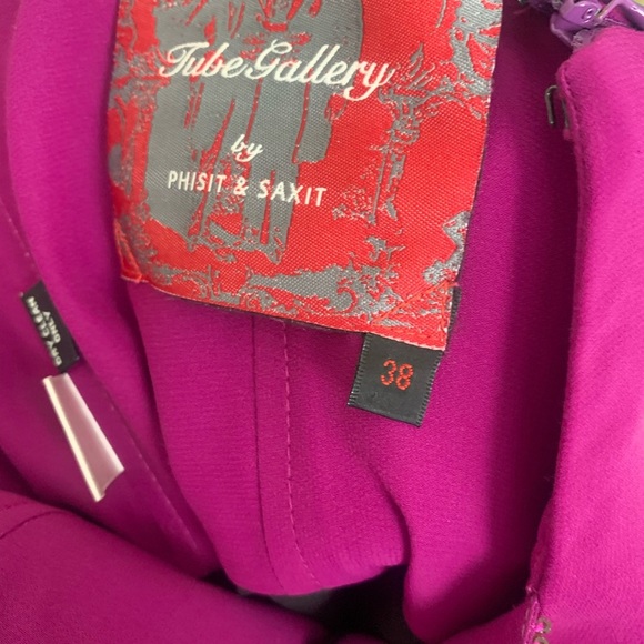 Vintage Dress by TubeGallery by Phisit & Saxit - Picture 11 of 12